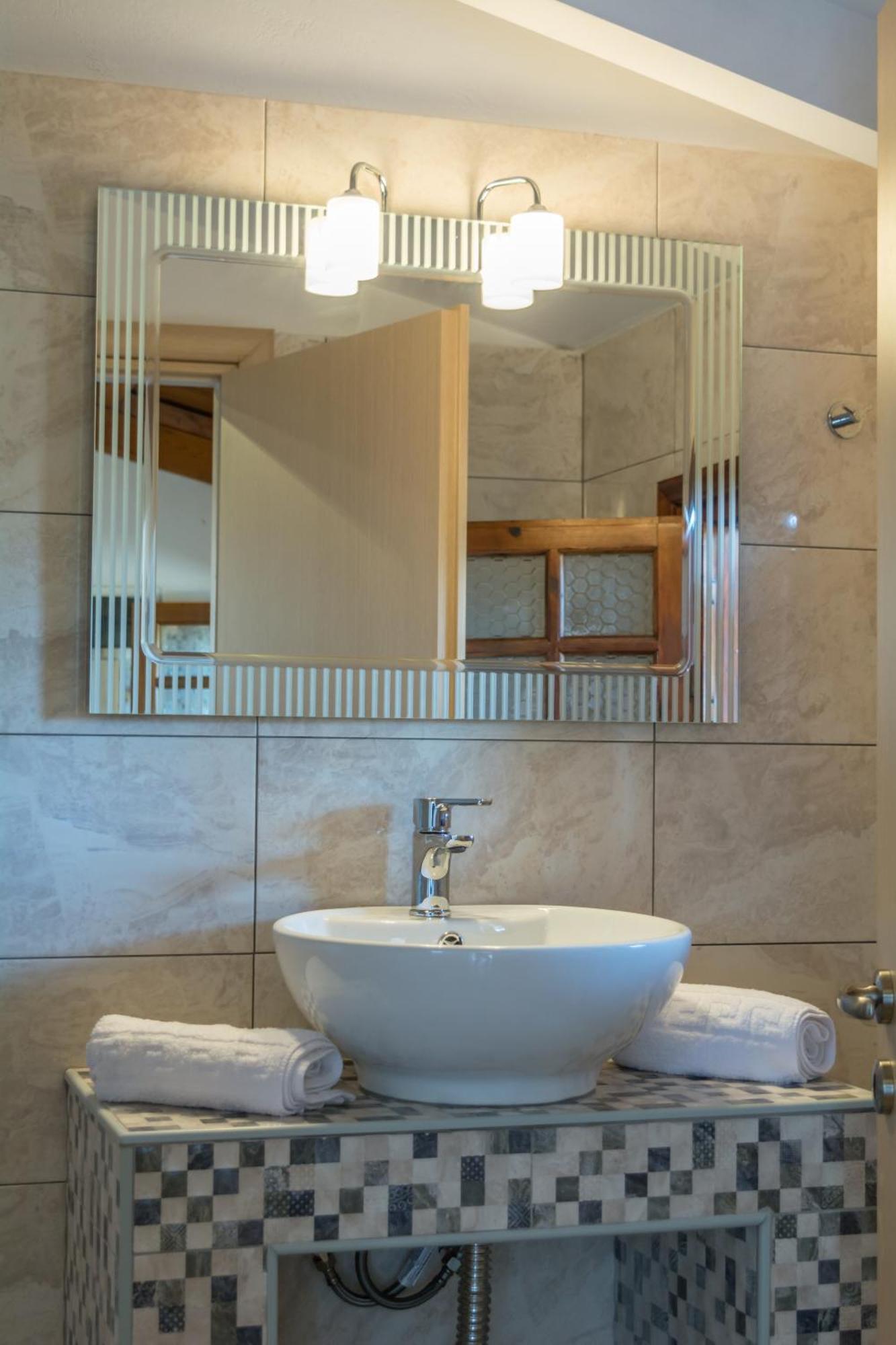 Shine Studios Skala Kallonis Oda fotoğraf